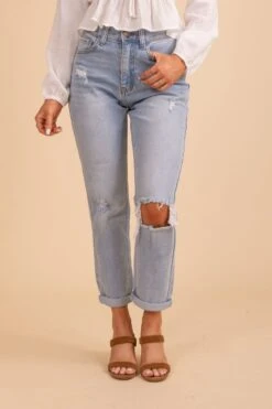 Living My Life Light Wash Jeans