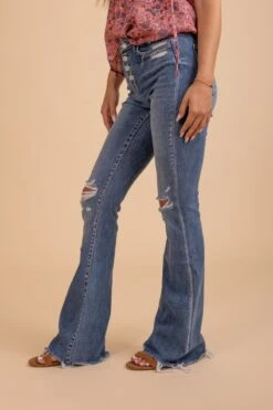 Walk With Confidence High Rise Jeans -Outlet Bella Ella Boutique Store 2 02df49e9 8f73 4e45 9e83 7b866d1d1243 5000x