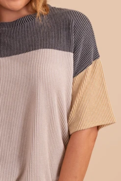 Casual Friday Ribbed Color Block Top -Outlet Bella Ella Boutique Store 3 91f91462 c80d 4d7d 85b6 584459378b4d 5000x