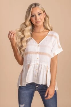 Bright Eyes Button-Up Top 12 Bright Eyes Button-Up Top -Outlet Bella Ella Boutique Store BrightEyesButton UpTopfront 5000x