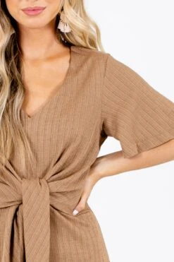 Finishing Touch Knee-Length Dress -Outlet Bella Ella Boutique Store Finishing Touch Dress Detail 5000x