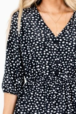 Focus On Me Patterned Midi Dress -Outlet Bella Ella Boutique Store Focus On Me Black Dress Detail 5000x