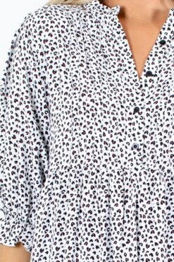 Living Wild White Patterned Maxi Dress -Outlet Bella Ella Boutique Store Living Wild White Dress Detail 5000x