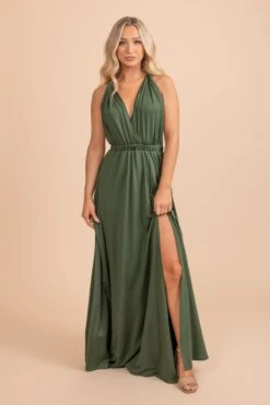 Lovers Twist Maxi Dress 26 Lovers Twist Maxi Dress -Outlet Bella Ella Boutique Store LoversTwistMaxiDress Front HunterGreen 5000x