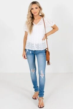 Loving It Textured Blouse -Outlet Bella Ella Boutique Store Loving It White Blouse Full Front 5000x