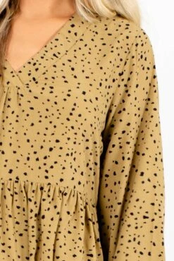 Off The Grid Patterned Mini Dress 11 Off The Grid Patterned Mini Dress -Outlet Bella Ella Boutique Store Off The Grid Green Dress Detail 5000x