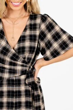 Perfect Timing Black Plaid Jumpsuit 12 Perfect Timing Black Plaid Jumpsuit -Outlet Bella Ella Boutique Store Perfect Timing Black Jumpsuits Detail 5000x