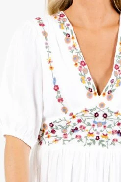 Queen Of Summer White Maxi Dress -Outlet Bella Ella Boutique Store Queen of Summer White Dress Detail 5000x