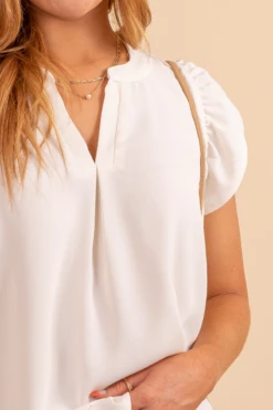 Right Reasons Short Sleeve Blouse -Outlet Bella Ella Boutique Store Rightreasonstop offwhitedetail 5000x