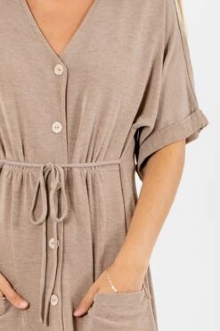 Storm Chaser Brown Midi Dress -Outlet Bella Ella Boutique Store Storm Chaser Brown Dress Detail 5000x