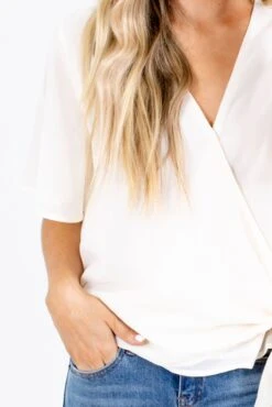 Sweet Success Wrap Top -Outlet Bella Ella Boutique Store Sweet Success Cream Top Detail 5000x