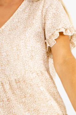 Too Good Cream Floral Mini Dress 10 Too Good Cream Floral Mini Dress -Outlet Bella Ella Boutique Store Too Good Cream Dress Detail 5000x