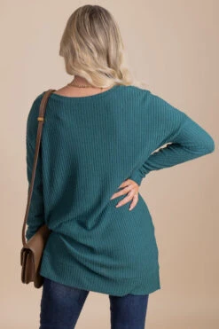 Spiced Cider V-Neck Waffle Top -Outlet Bella Ella Boutique Store back 3eb1a0f0 fdfe 4d06 a0f0 f8091f556836 5000x