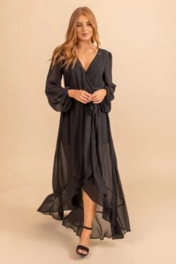 Simple Elegance Long Sleeve Maxi Dress -Outlet Bella Ella Boutique Store blackmaxifront 5000x