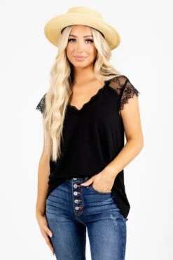Feeling Good Lace Top -Outlet Bella Ella Boutique Store feelinggoodtop black front 5000x