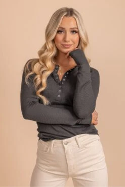 It's The Simple Things Waffle Knit Buttoned Top -Outlet Bella Ella Boutique Store gray top 5000x