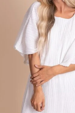 In The Limelight Ribbed Maxi Dress -Outlet Bella Ella Boutique Store in the limelight white detail 5000x