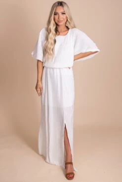 In The Limelight Ribbed Maxi Dress -Outlet Bella Ella Boutique Store in the limelight white front 5000x
