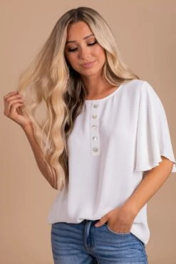 Focus On The Good Button Blouse -Outlet Bella Ella Boutique Store oatmeal 4 db2c9938 3ef7 48fb 8e50 c8e6c94fc879 5000x