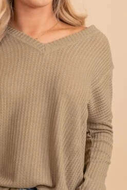 Anything Goes Oversized Sweater -Outlet Bella Ella Boutique Store olivetopdetail 5000x