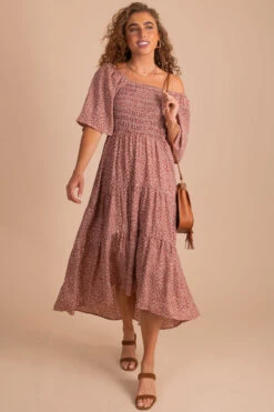 Oakley Floral Tiered Midi Dress 15 Oakley Floral Tiered Midi Dress -Outlet Bella Ella Boutique Store pink front 59373485 b37b 4aca 8bff 4b3a5657c25f 5000x